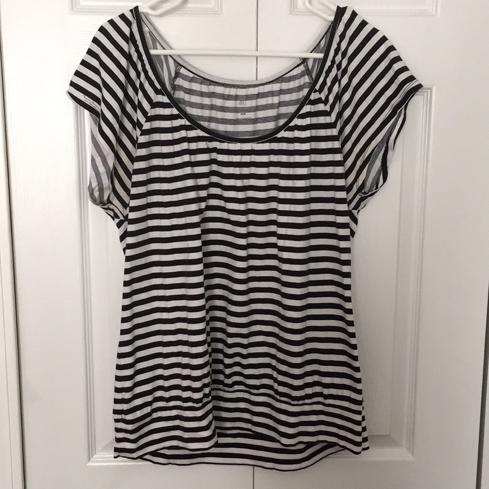 NY&Co Black and white striped tee